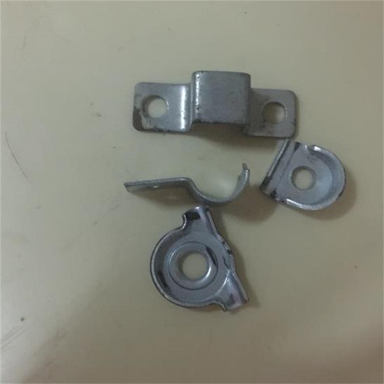 沖壓件廠家在做排樣圖時應(yīng)注意的幾點 